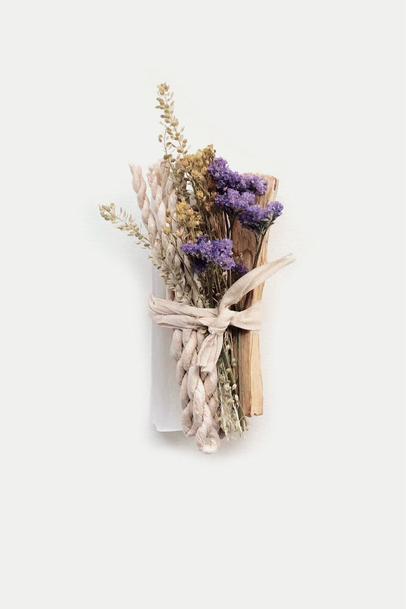 Parigotte Palo Santo Selenite Incenses And Dried Flowers