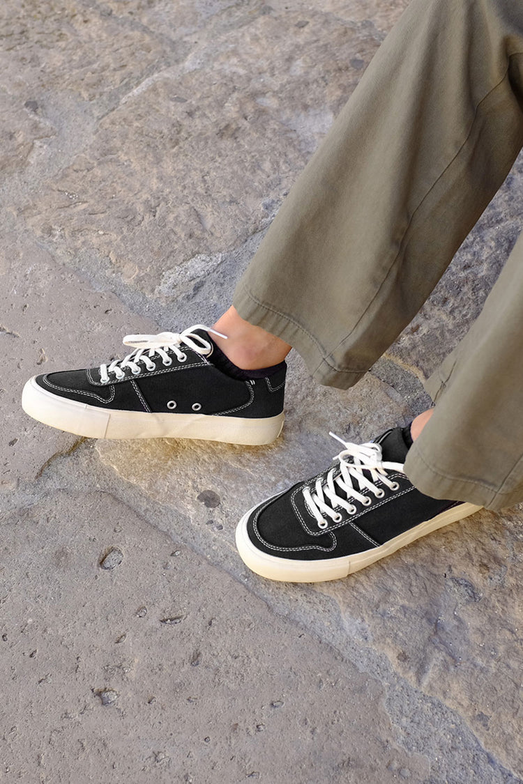 Collective Canvas Black White Bal Trainers Mens