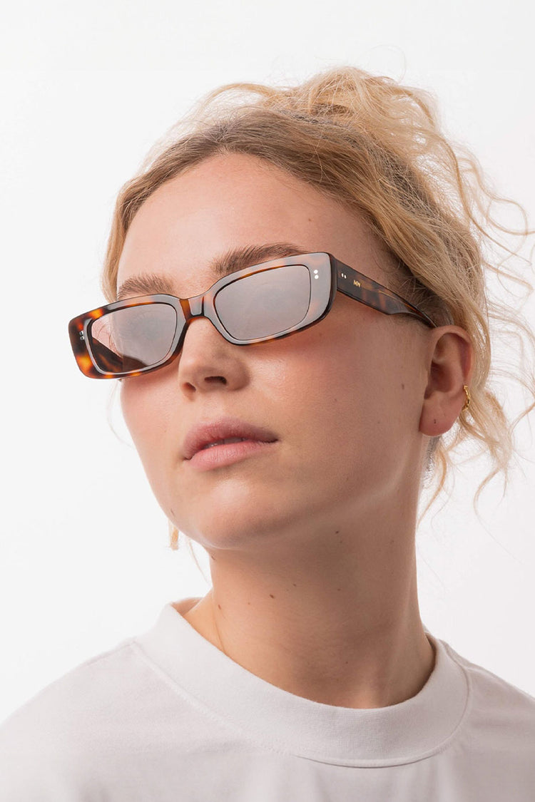 MESSYWEEKEND Brown Havana Grace Sunglasses