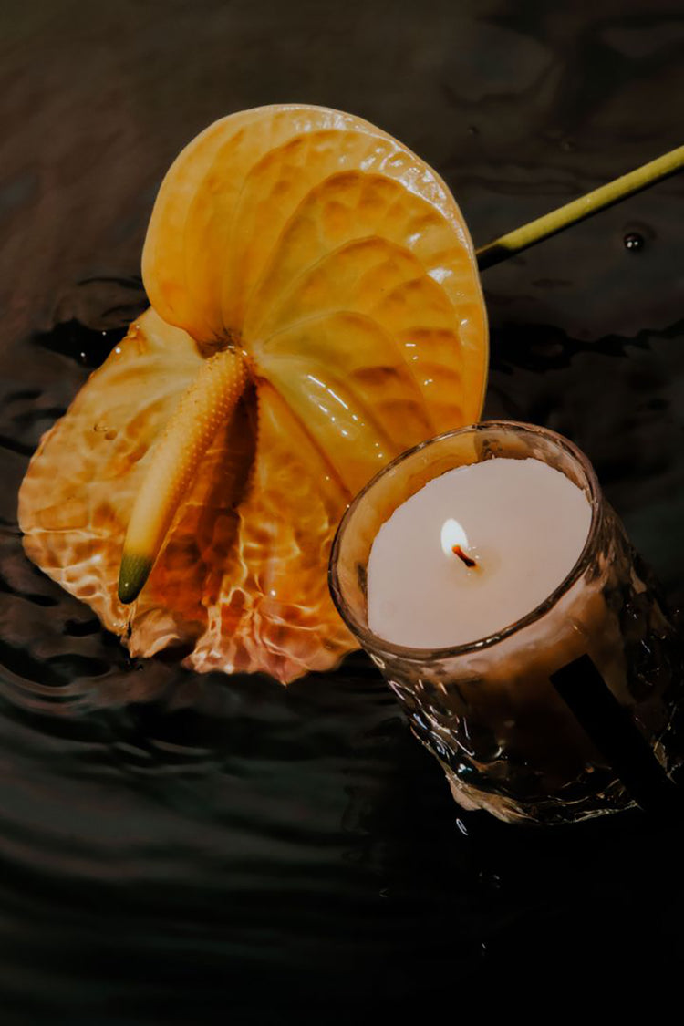 Sunday of London Memento Mori Iridescent Candle