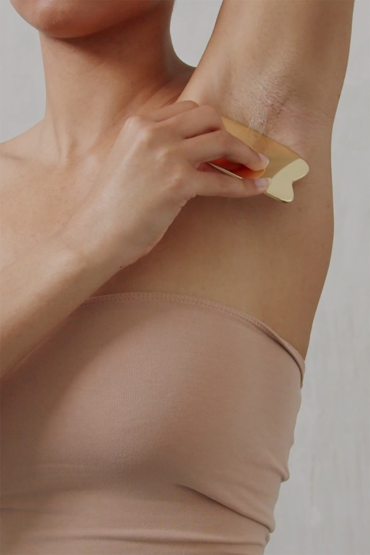 AKT The Applicator