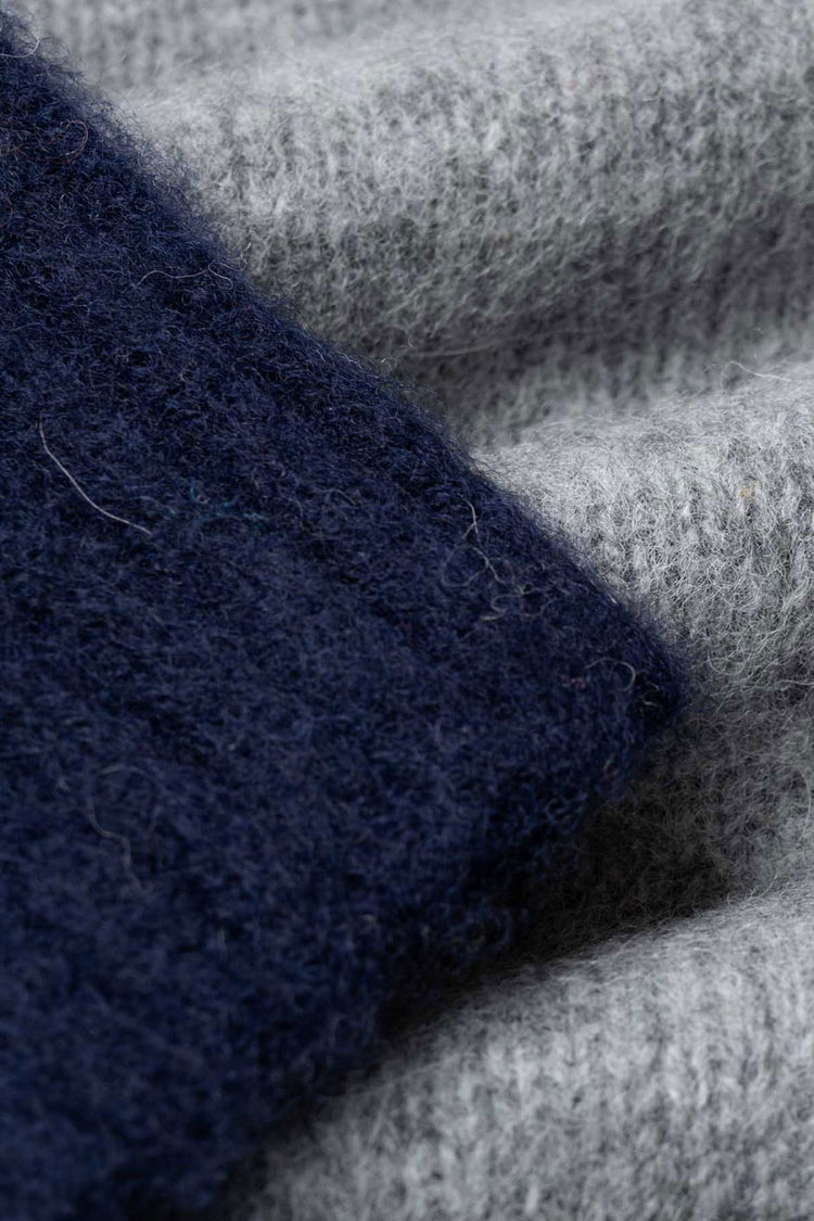 Howlin Med Grey Captain Harry Pullover