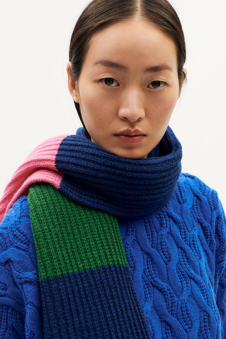 Thinking Mu Pink Ghede Knitted Scarf