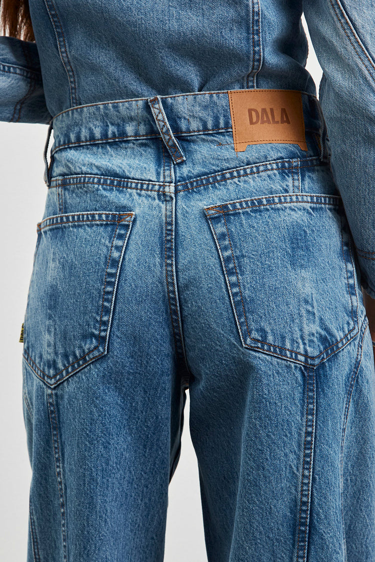 Dala Flat Blue Sling Jeans