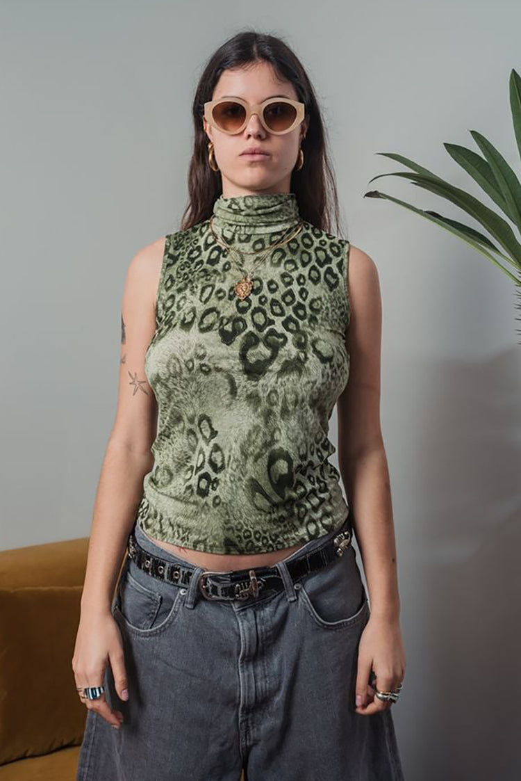 Waiting For The Sun Sand Fred Brown Gradient Lens Sunglasses