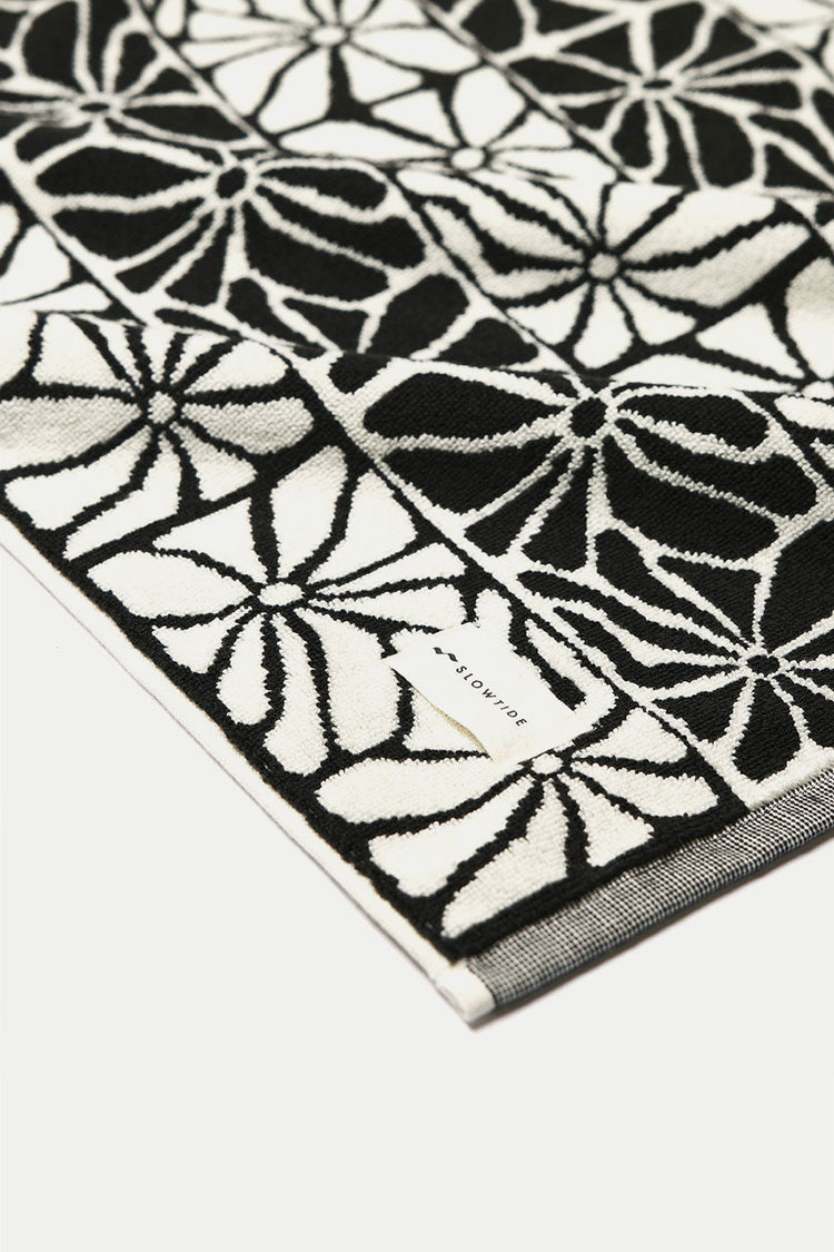 Slowtide Black Ciao Zen Bath Mat