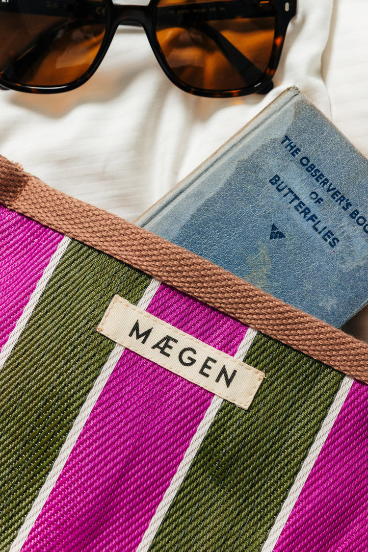 MÆGEN Brown Olive Pink Pouch
