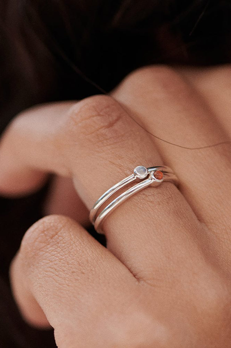 Daisy London Silver Rainbow Moonstone Healing Ring