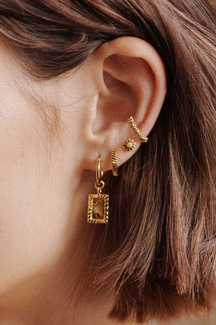 Daisy London Gold Plate Marguerite Daisy Stud Earrings