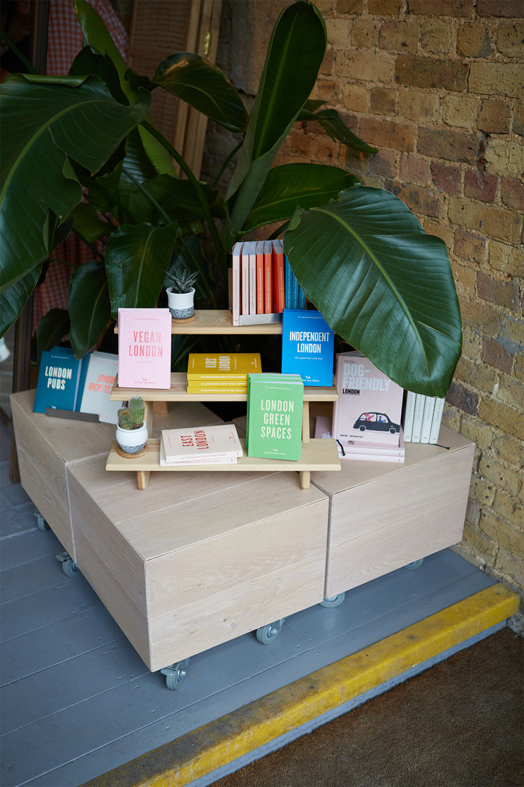 Aida Shoreditch Wooden Display Units