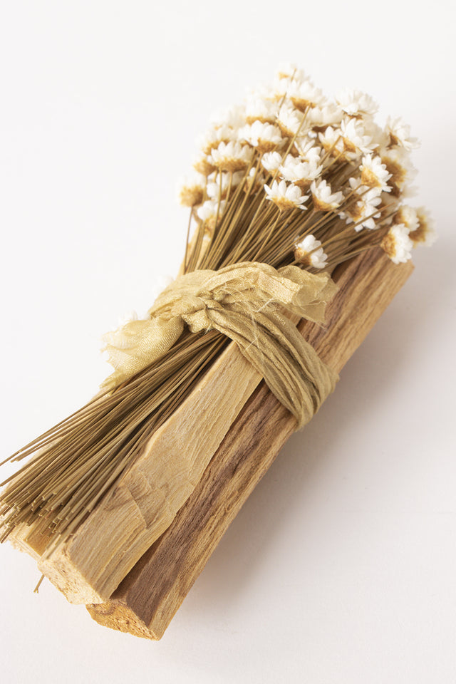 Parigotte Palo Santo And Dried Flowers