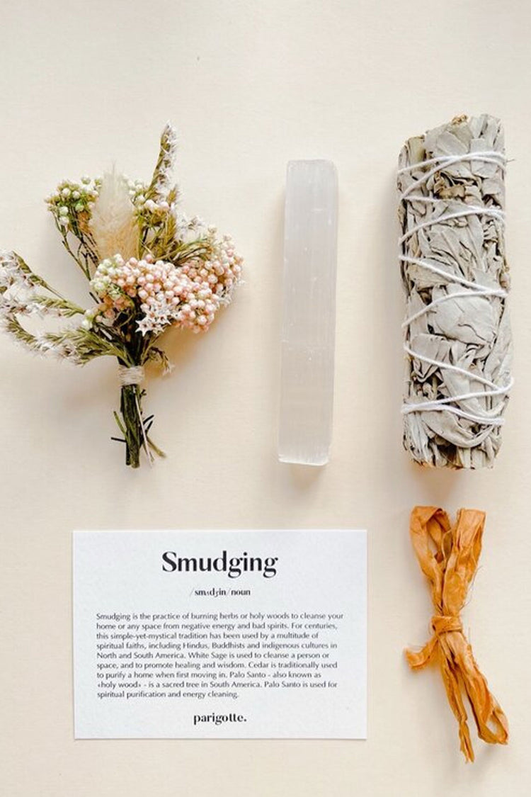 Parigotte White Sage Selenite & Dried Flowers