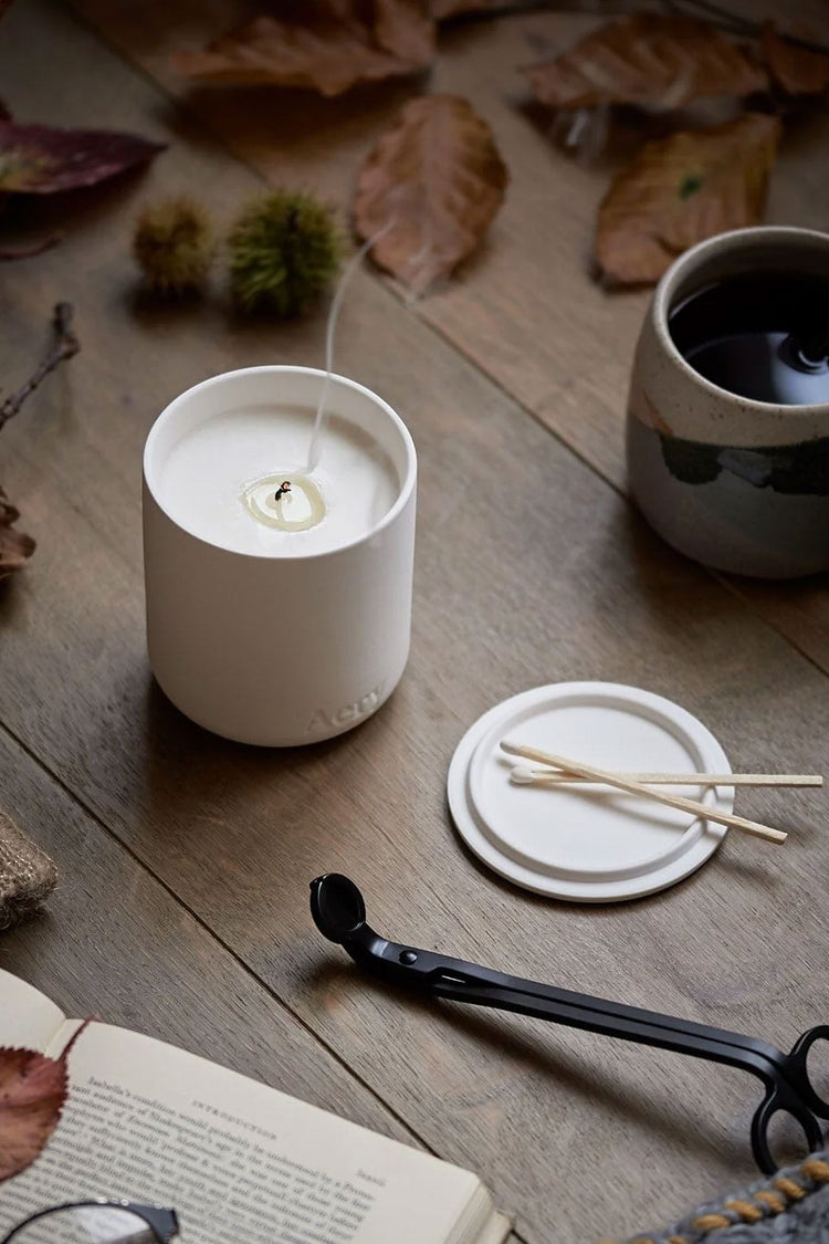 Aery Nordic Cedar Scented Candle