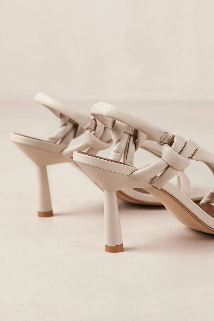 Alohas Cream Sheila Sandal