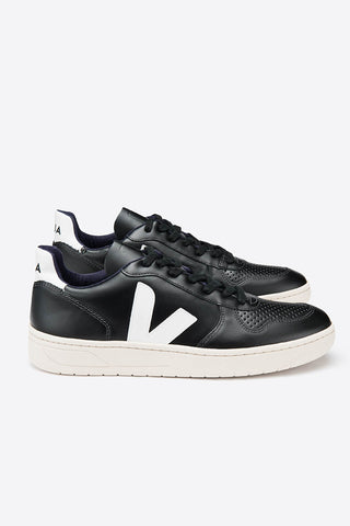 Veja white and black new arrivals