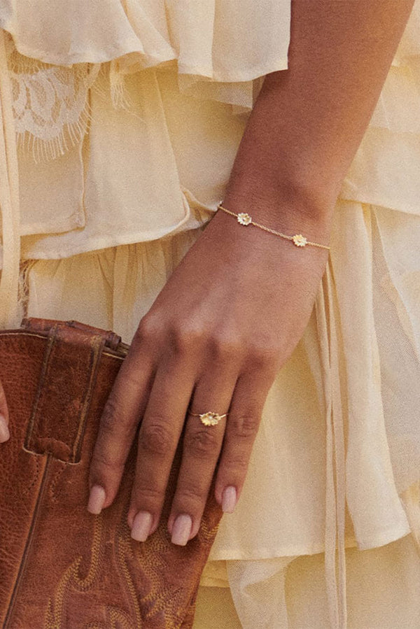 Gold Plated Daisy Chain Flower Bracelet