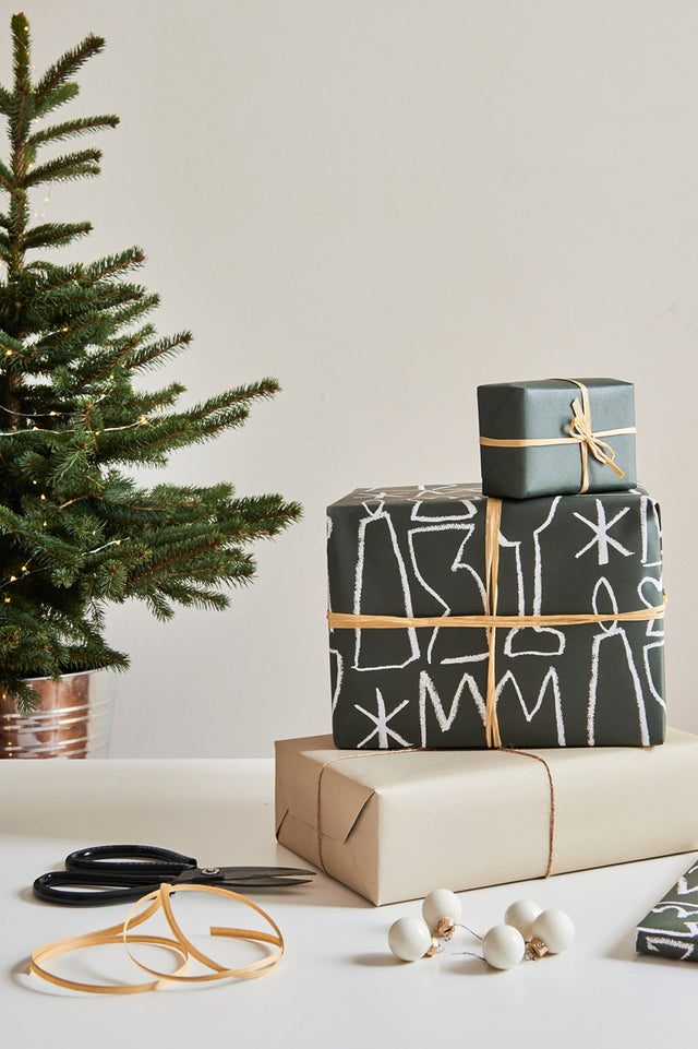 Kinshipped Green Aeand Christmas Gift Wrap 