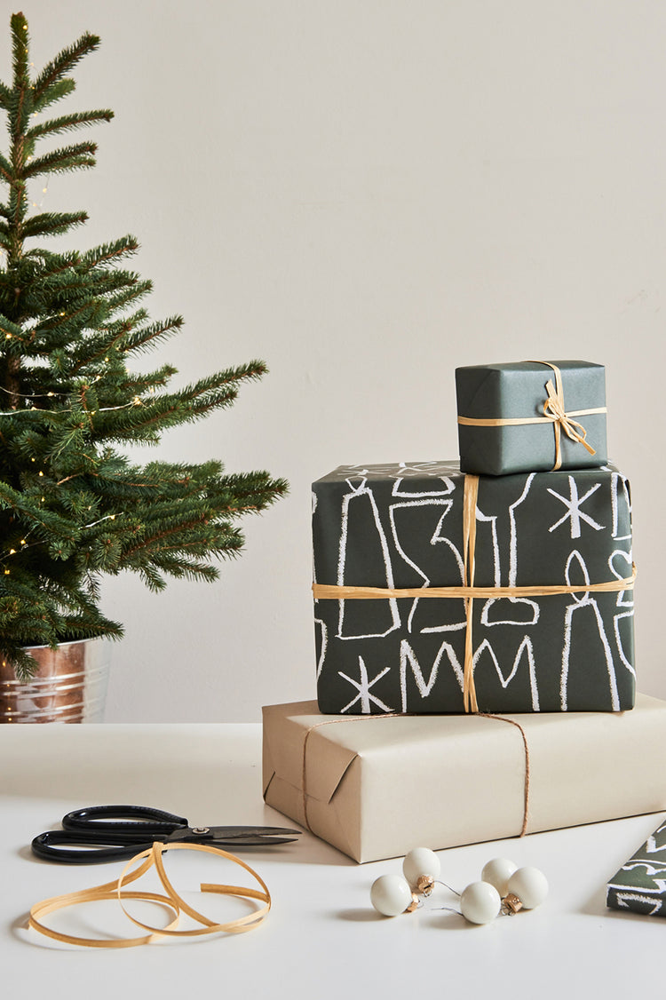 Kinshipped Green Aeand Christmas Gift Wrap 