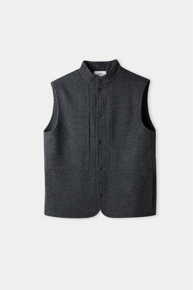 About Companions Anthracite Lambswool Wendel Vest 