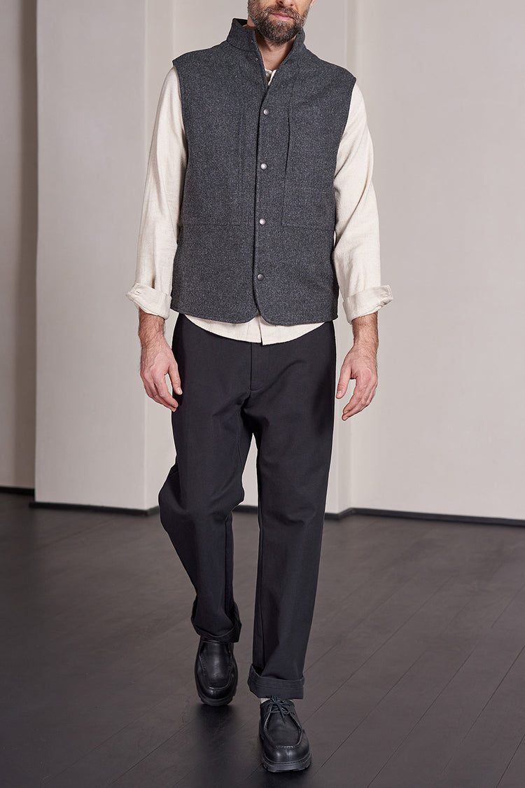 About Companions Anthracite Lambswool Wendel Vest 
