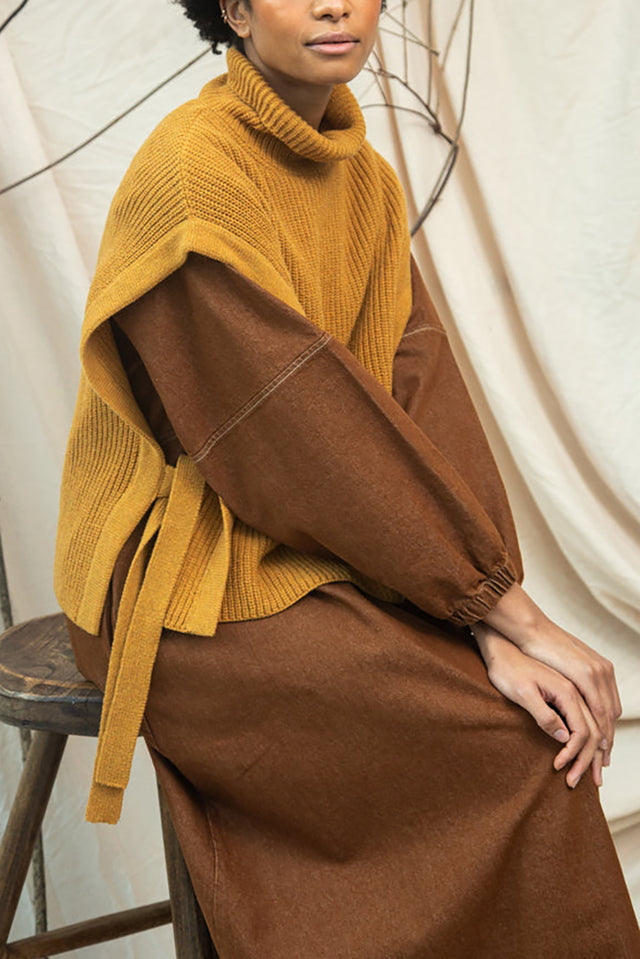 Beaumont Organic Ochre Marl Kanon Knitted Vest 