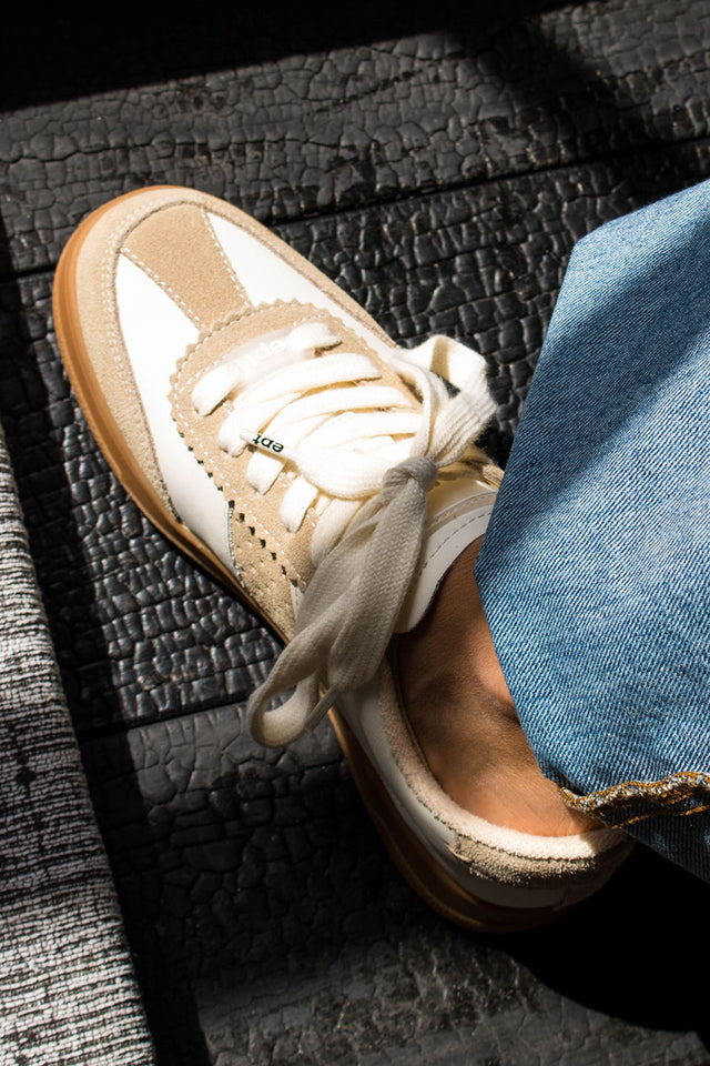 East Pacific Trade Beige White Santos Trainers Womens 