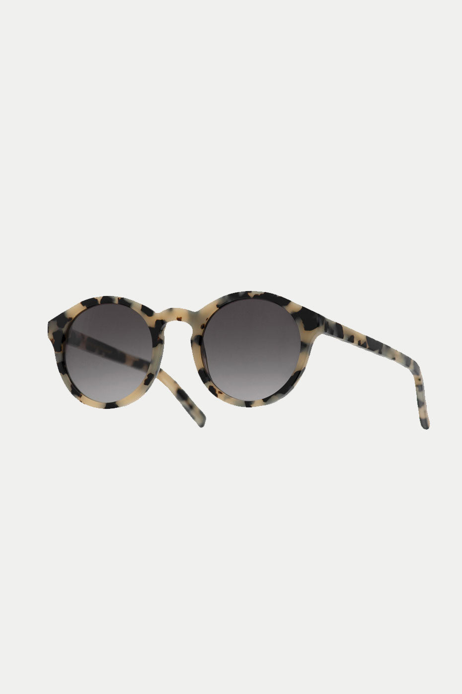 Black and white tortoise cheap shell sunglasses