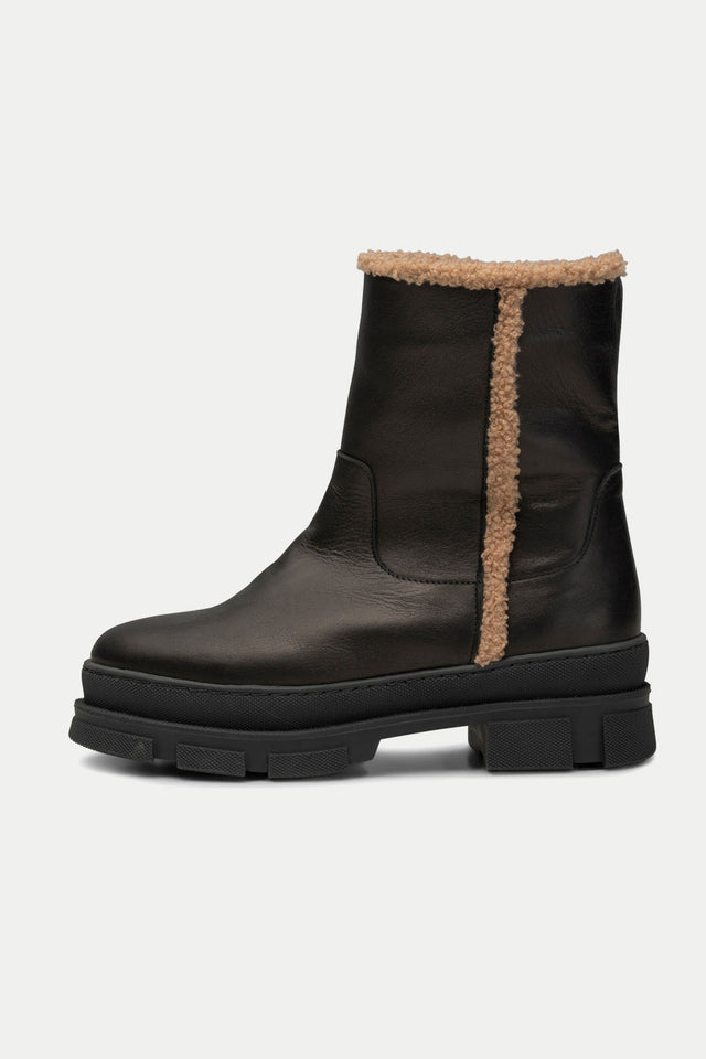 Black Olga Pull On Boot