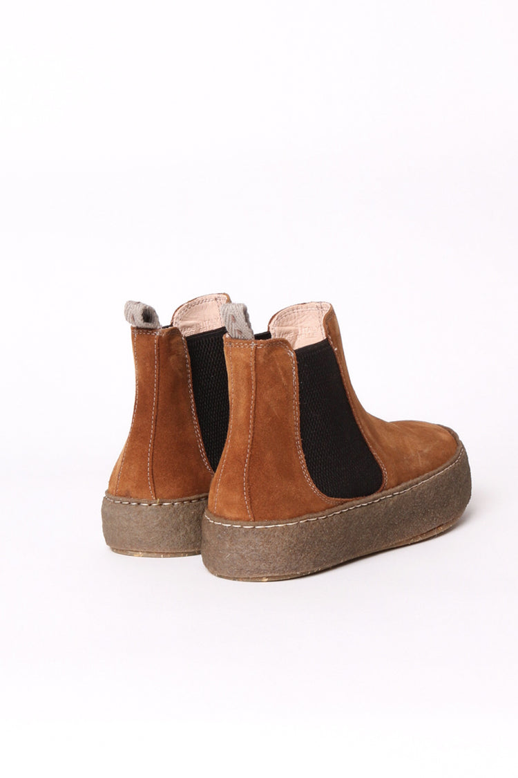 Tan Wiseflex Suede Chelsea Boot