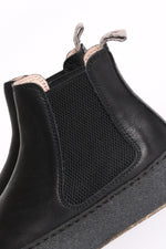 Black Wiseflex Leather Chelsea Boot